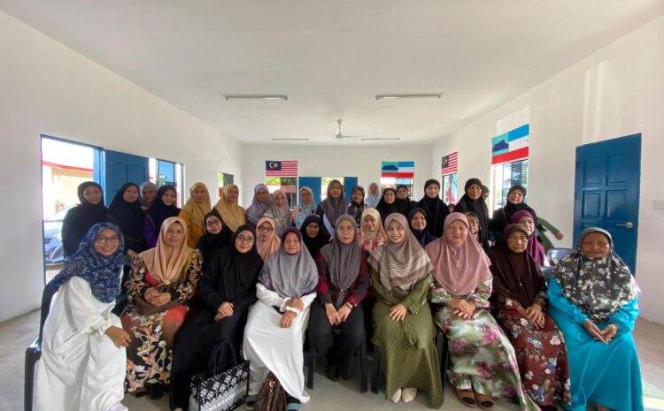  Kelas Asas Fardhu Ain Bersama Ustazah Summarni & Wanita Kg SENTOSA BLOK 5